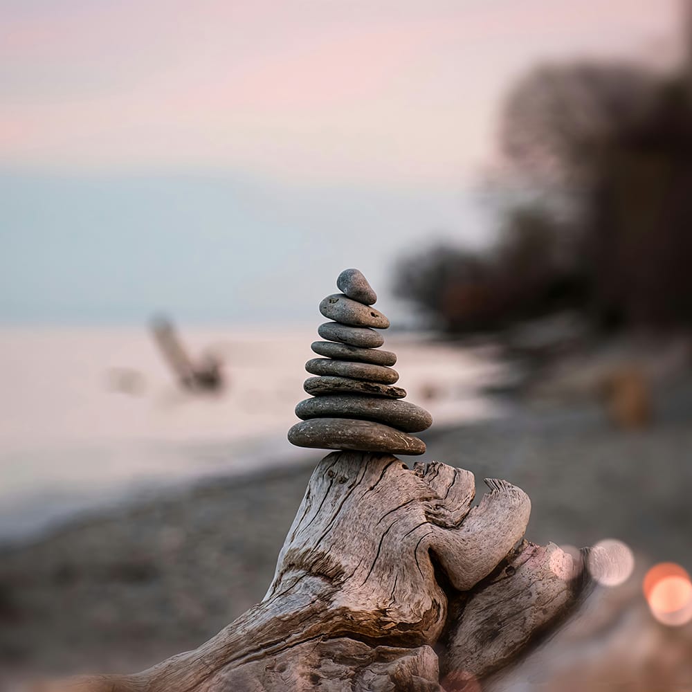 malek-larif-6AXRm87pfAU-unsplash Zen rocks
